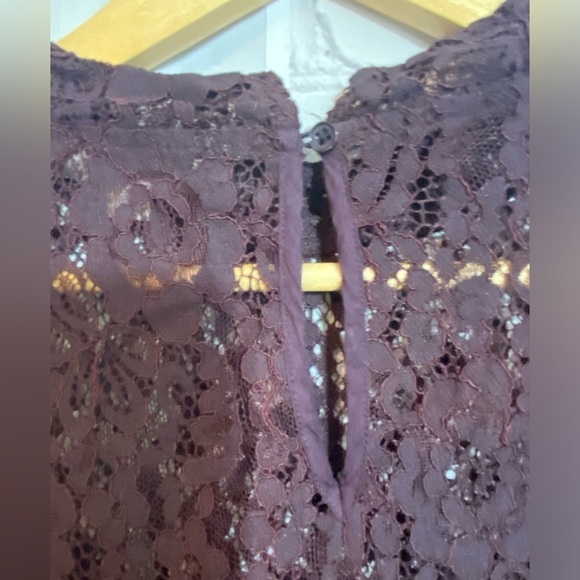 Loft Womens Size Medium Deep Plum Purple Sheer Lace Bell Sleeve Goth Blouse - Picture 6 of 10